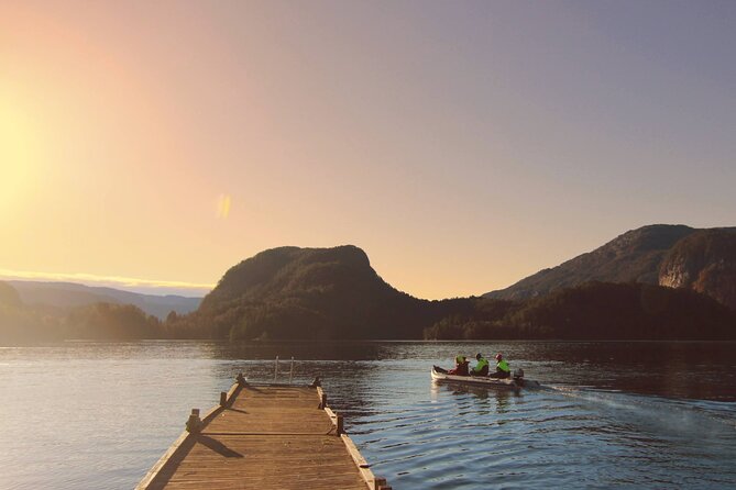 Private Fjordcruise by Luxury Pontoon Boat - Bergen Fjords - Boarding the private pontoon boat