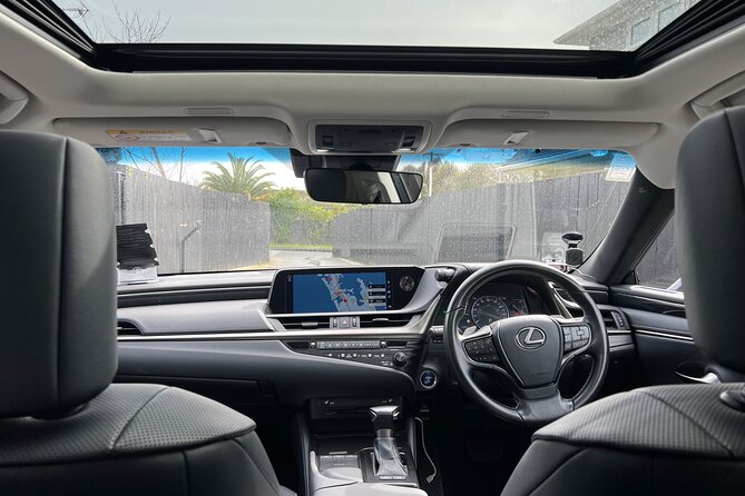 Private Luxury Airport Transfers in Auckland – Sedans & Vans - What the onboard extras are worth