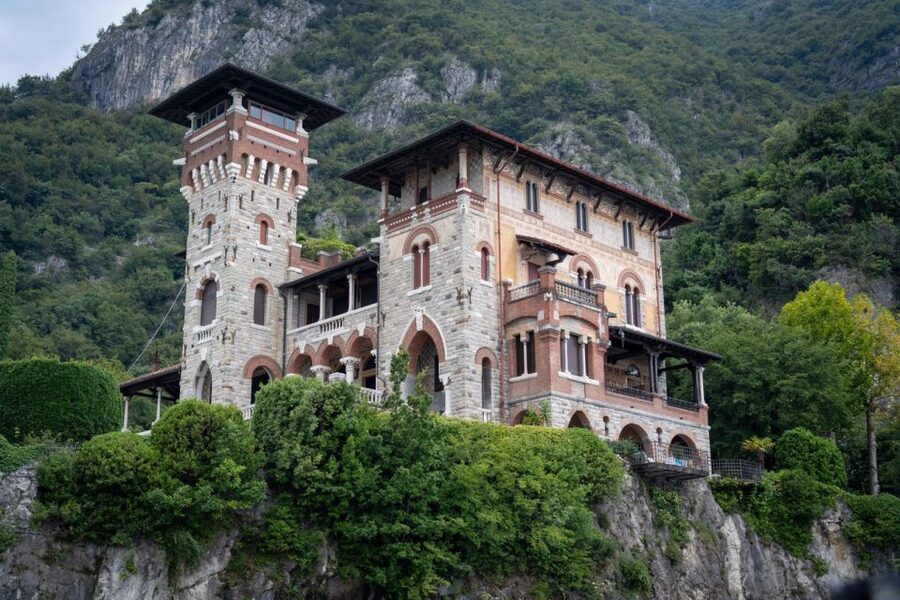 Private Luxury Boat Tour of Lake Como with Stops & Drinks - Is the private price worth it?