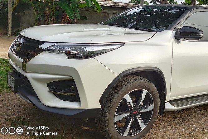 Private Luxury Car rental + English speaking driver: - What your seven hours look like