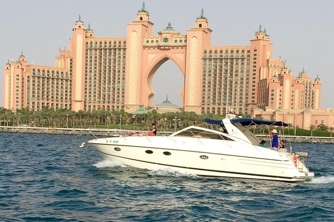 Private Luxury Everest Yacht Cruise from Dubai Marina - Leaving Dubai Marina on the Everest yacht