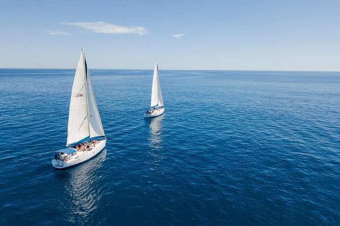 Private Luxury Sailing Cruise in Los Cabos with Lunch and Open Bar - Sailing Back Toward Cabo San Lucas