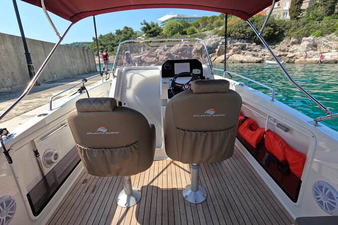Private luxury speedboat tour-Islands, caves, beaches, snorkeling - The longer Mljet National Park option
