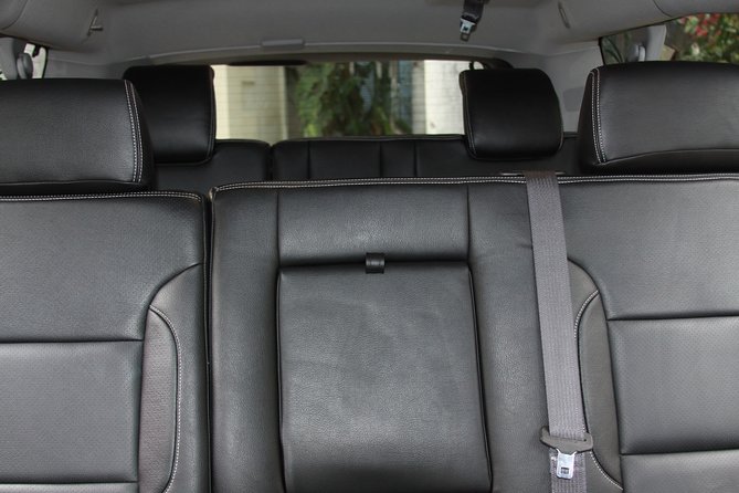 Private Luxury SUV Airport Transfer (Round-Trip) - The return transfer needs your attention