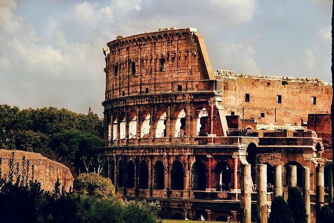 Private Luxury Transportation Between Rome and Civitavecchia Port - Safety and driving standards
