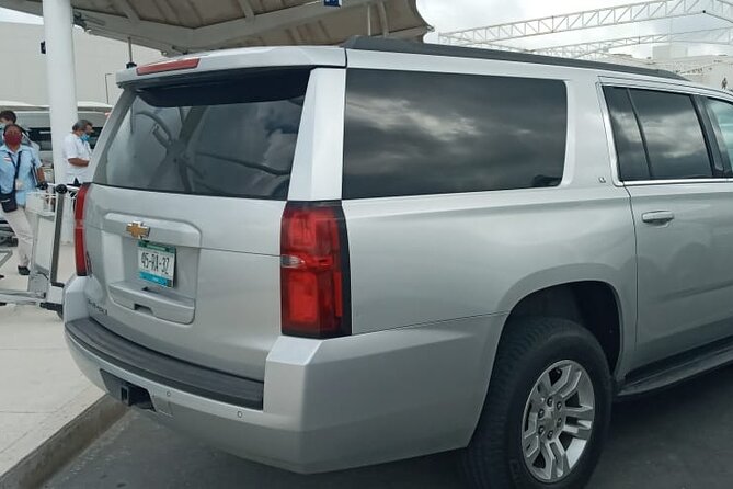 Private luxury transportation from CUN Airport to Playa del Carmen - Should you book this Cancun to Playa del Carmen transfer?
