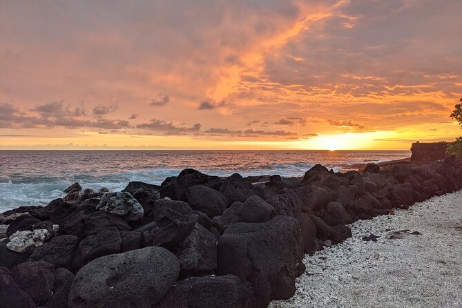 Private Luxury Van with Driver to Big Island Destinations of Your Choice - Hawi: an easy 90-minute town stop