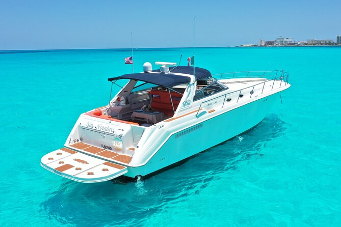 Private Luxury Yacht 55FT Rental in Cancun - The one and two-hour route around Cancun