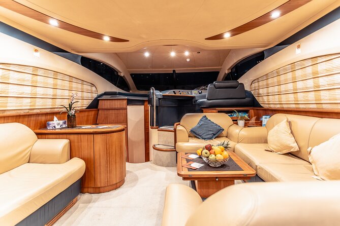 Private Luxury Yacht Cruise for up to 20 people - Crew service and boat condition