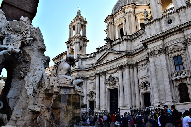 Private Rome WOW Tour in 1 Day: Luxury Car, Guide, Tkts & Lunch! - Why the guides matter so much