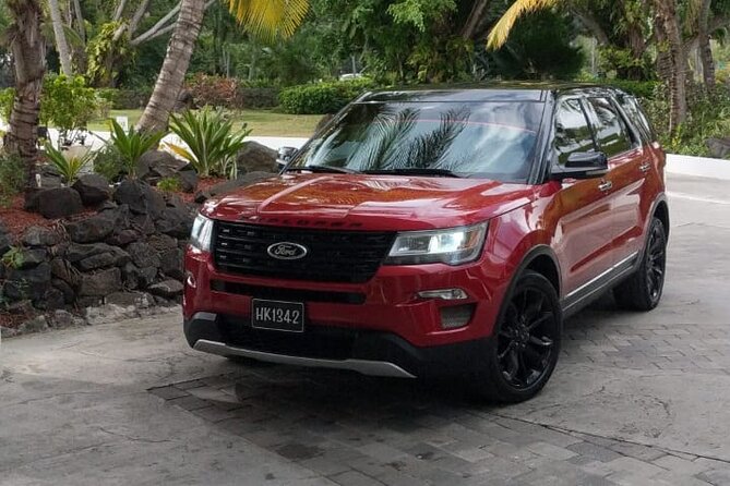Private Round Trip Airport (UVF) Transfer: Luxury SUV - What your driver can add to the route