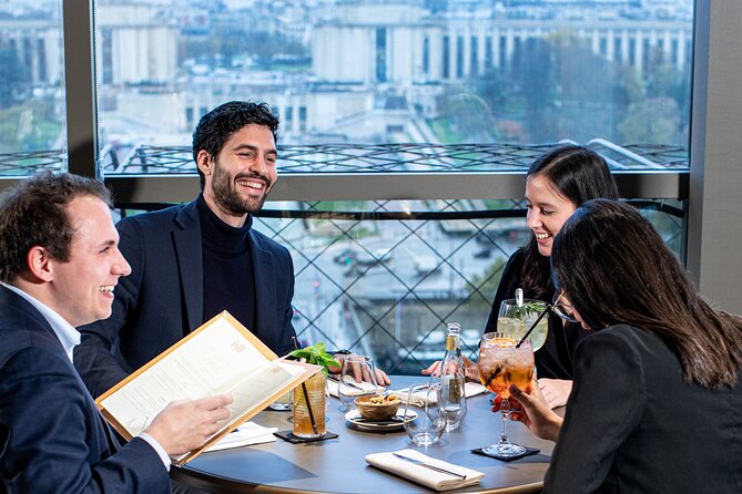 Private Tour, Luxury Eiffel Tower Lunch, Seine Cruise & Louvre - Key points at a glance