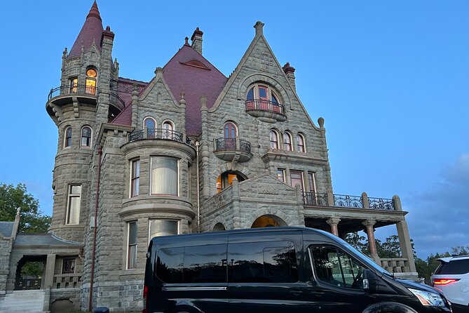 Private Tour of Beautiful Victoria in Luxury Van - Fan Tan Alley in historic Chinatown