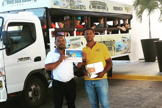 private transfer LUXURY SUBURBAN or CADILLAC round trip PUNTACANA - Who should book this transfer
