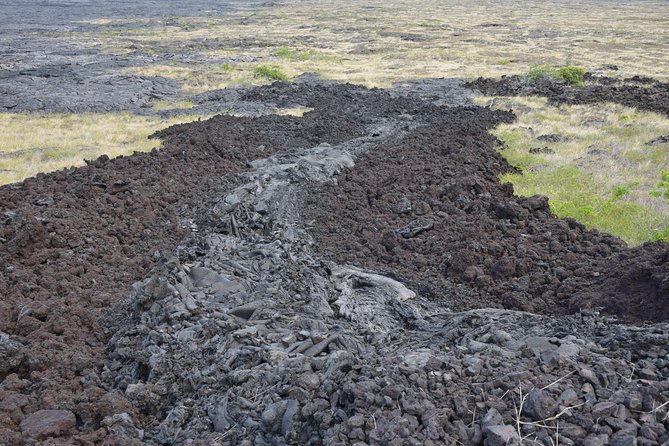 Private VIP Adventure from Kona or Waikoloa - Hilo, Rainbow Falls, and a second lava tube