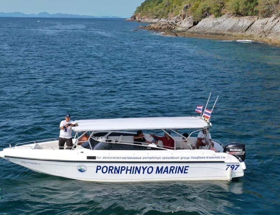 Private VIP Speed Boat Charter to Phi Phi Islands - From your Phuket hotel to the pier