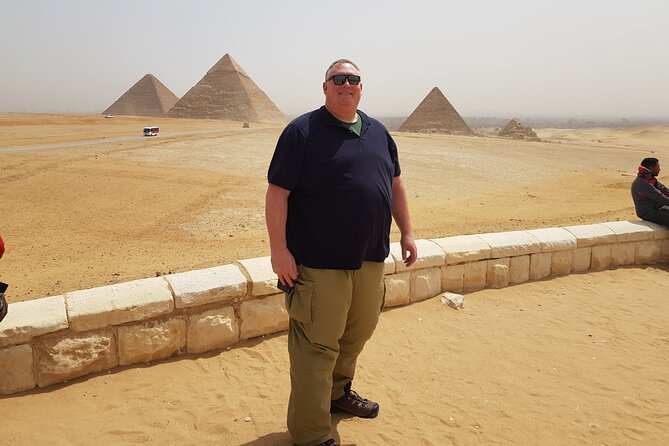 Private VIP Tour to Giza Pyramids Sphinx And the Egyptian Museum - A practical seven-hour introduction to Cairo
