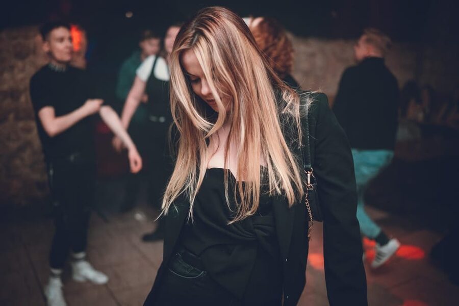 Pub Crawl - 1-hour Open Bar then Vip to 5 Clubs - Krakow - How the six-hour timing affects your night