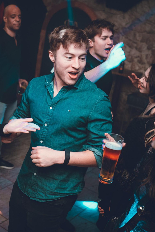 Pub Crawl - 1-hour Open Bar then Vip to 5 Clubs - Krakow - What to bring and how to prepare