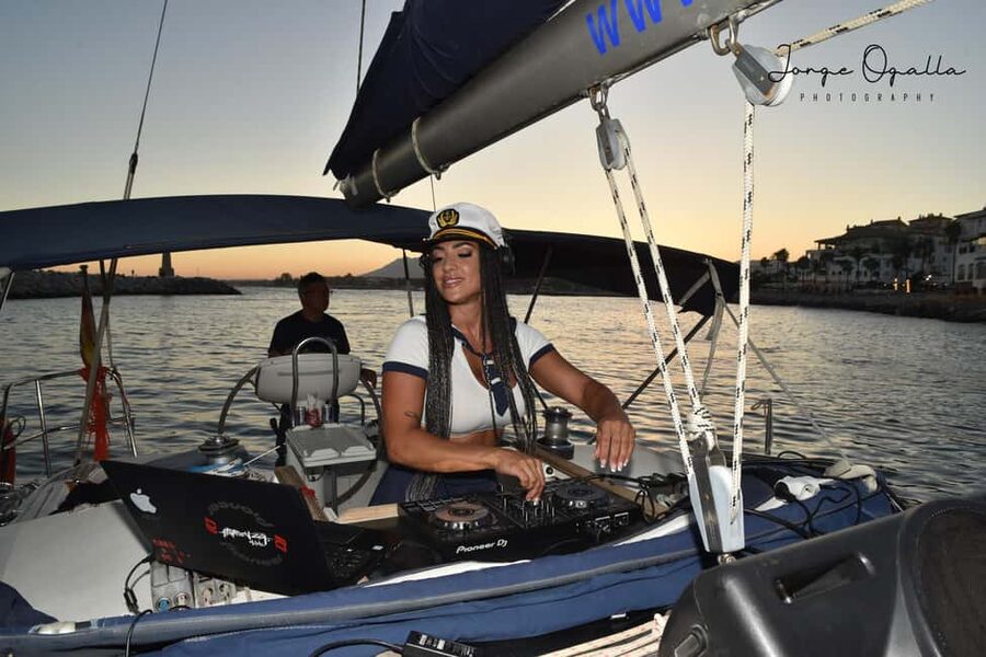 Puerto Banús by Sailboat: Discover Marbella’s Luxury Coast - What the two-hour route feels like