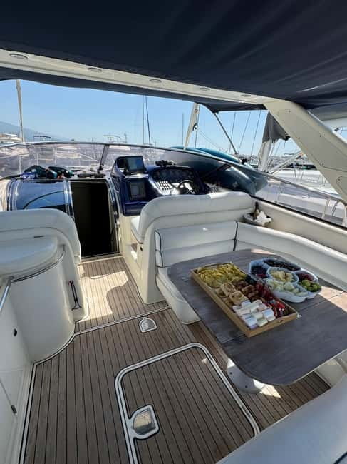 Puerto Banus: Private Luxury Yacht Charter - Setting off from Puerto Banús on Dakota
