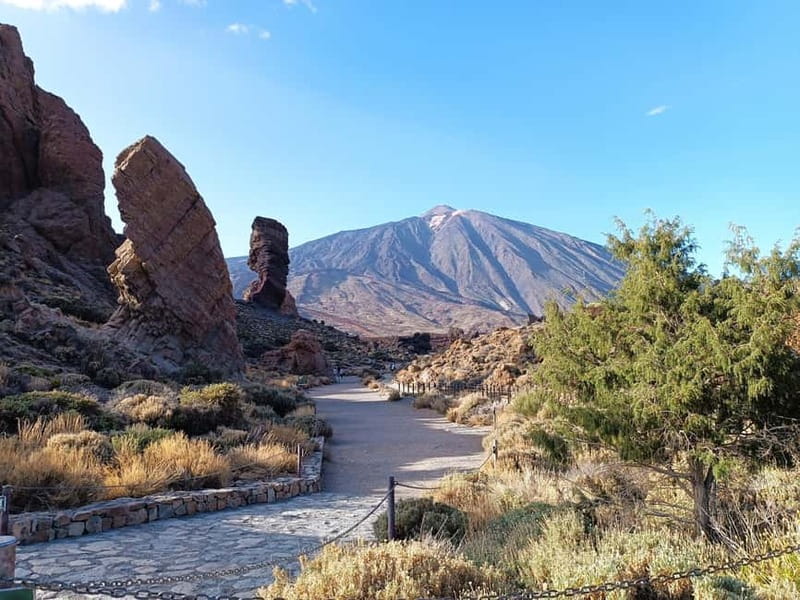 Puerto Cruz: VIP Teide Sunset & Stars, Guachiche Lunch+Cava - La Orotava brings a town break