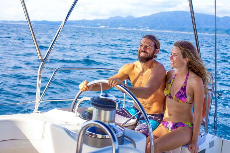Puerto Vallarta: Luxury Day Sailing Tour of Bay of Banderas - Lunch, snorkeling, and paddleboarding for two and a half hours