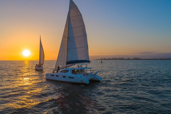 Puerto Vallarta, Luxury Sunset Sailing - Three hours on Banderas Bay