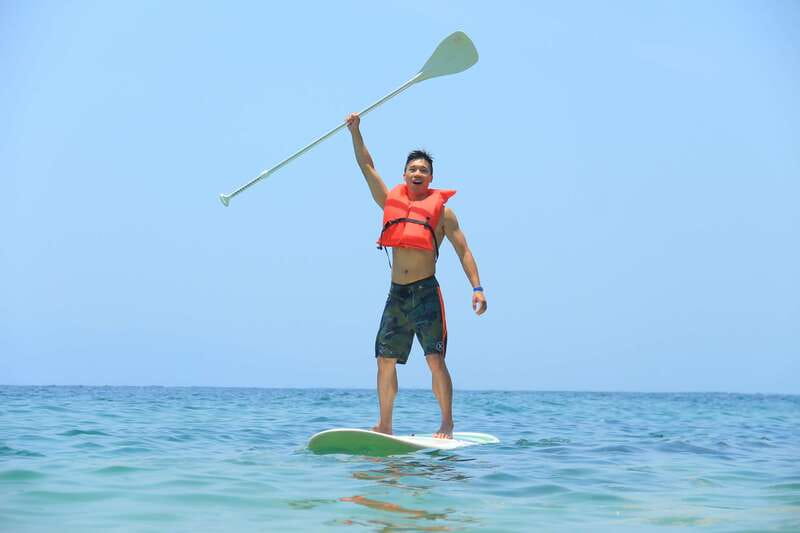 Puerto Vallarta: Luxury Yacht Tour with Lunch and Open Bar - Wildlife, weather, and what to pack