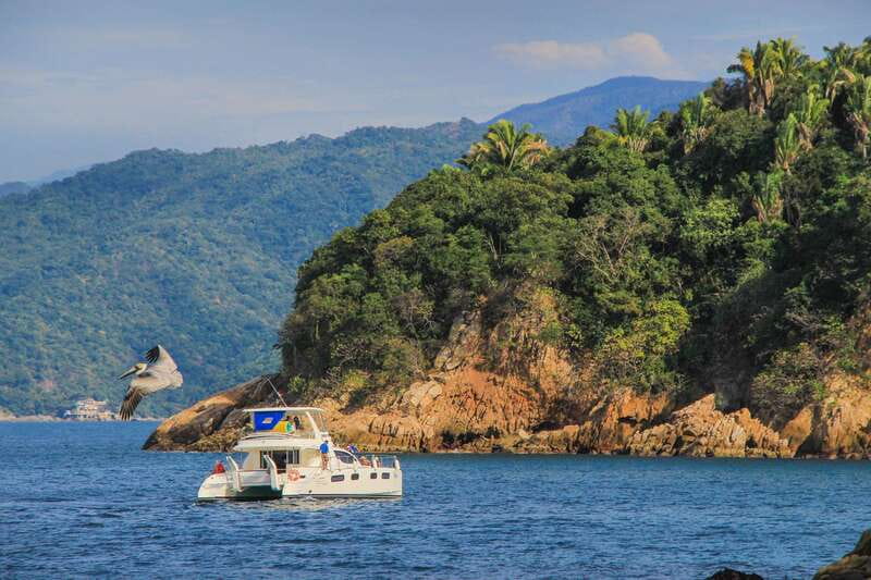 Puerto Vallarta: Luxury Yacht Tour with Lunch and Open Bar - What makes Majahuitas Cove special