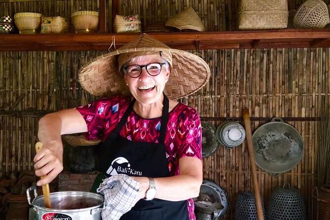 Pure Bali Village Experience, Cooking & Jamu Class+VIP Transfer - End at Belulang Hot Spring