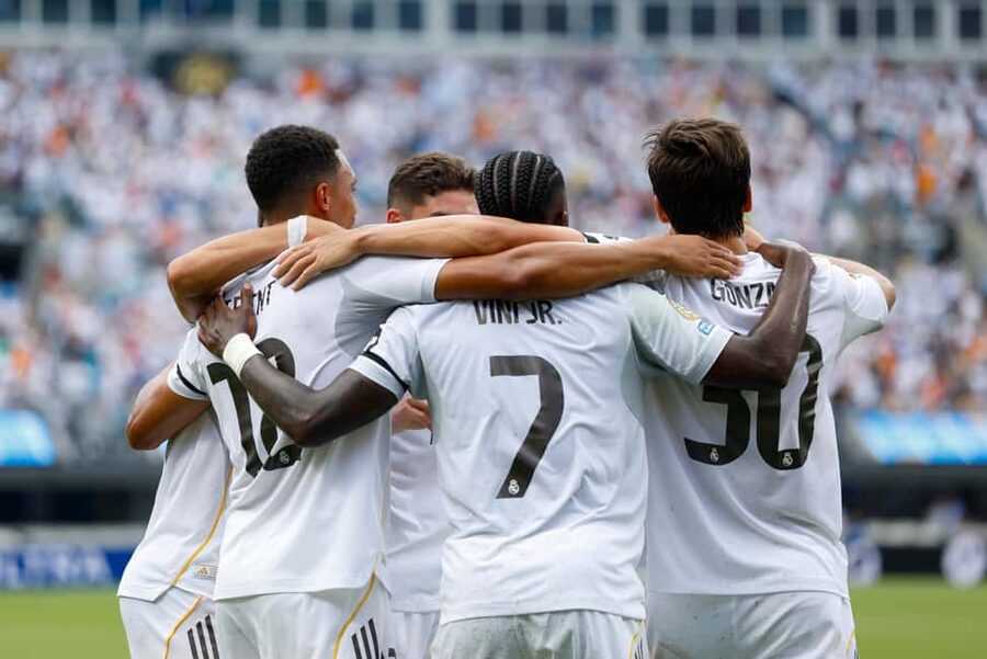 Real Madrid VIP Matchday Ticket with Hospitality - Option 2: 3rd Tier seats and Espacio La Salle