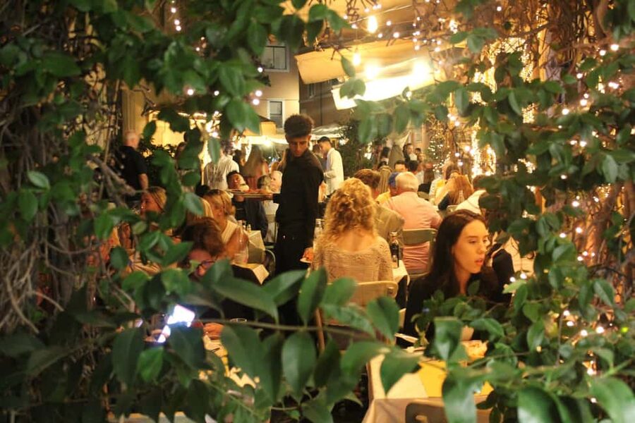 Rome After Dark: Private Luxury Night Tour by Car - The Colosseum by night, from the outside