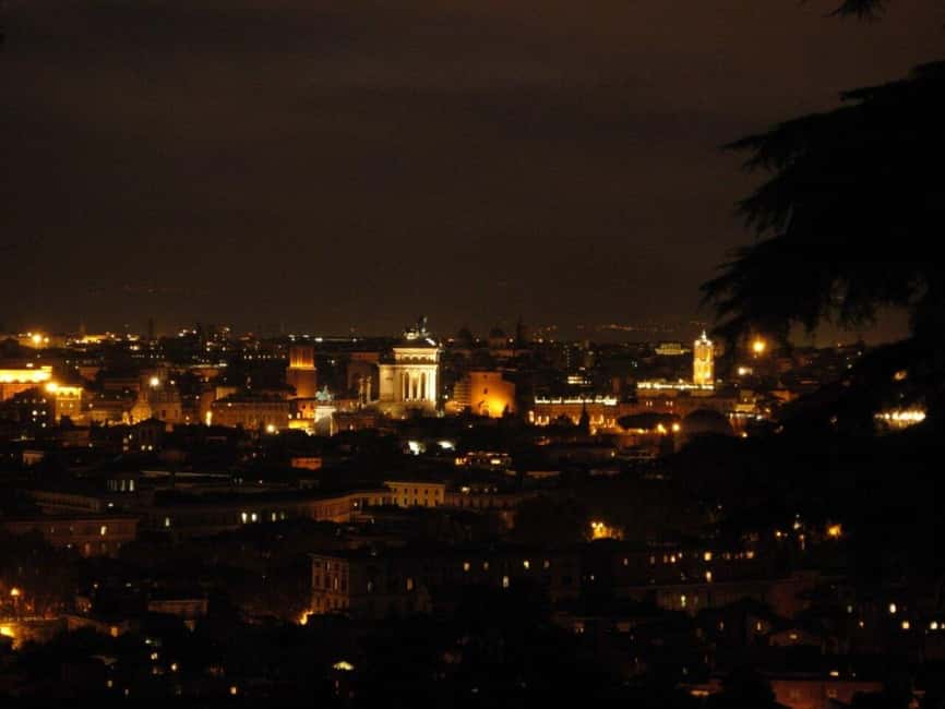 Rome After Dark: Private Luxury Night Tour by Car - What the private car changes