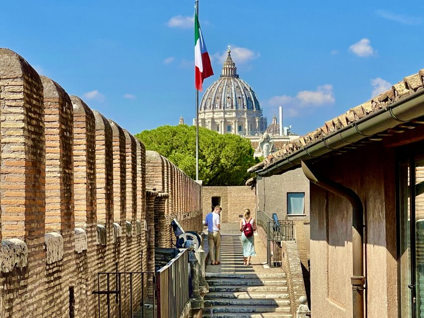 Rome: Castel Sant'Angelo and Hadrian's Tomb Guided VIP Tour - Papal apartments and the life of power