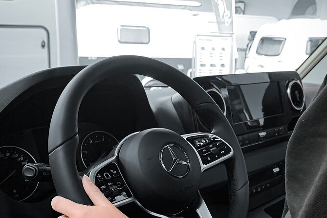 Rome Fiumicino Airport Transfer in Luxury Private Transportation - What happens at the arrivals terminal