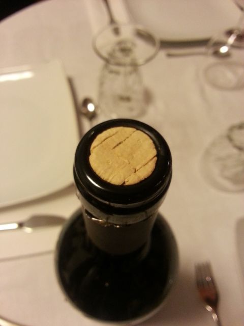 Rome: Gourmet Wine and Dine in a Luxury Restaurant - Dress, comfort, and practical limits