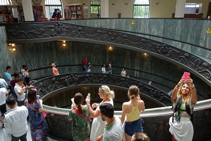 Rome: Vatican and Sistine Chapel Tour with VIP Entrance - Price, timing, and who gets good value