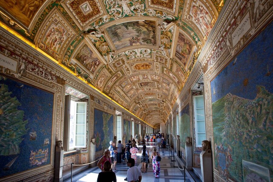Rome: Vatican and Sistine Chapel Tour with VIP Entrance - What this private Vatican tour really offers
