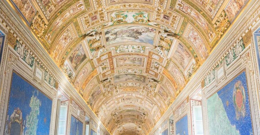 Rome: Vatican Museums & Sistine Chapel VIP Tour - Entering the Vatican Museums with less waiting