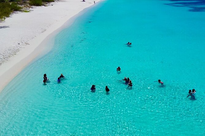 Route Of The South VIP Private Eagles Bay 2 Day All Inclusive - Los Pósitos in Paraíso, two kinds of water