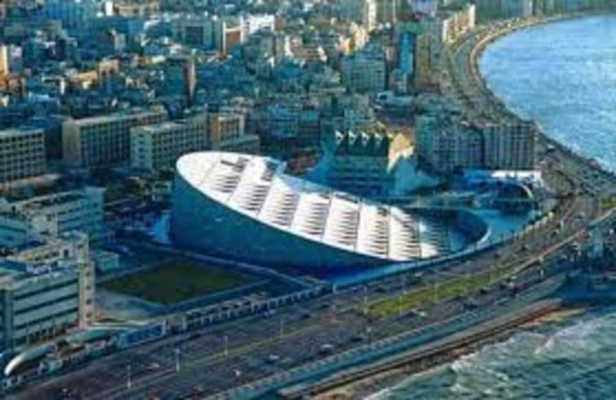 Royal Alexandria Day Trip: An Exclusive VIP Experience - Abu al-Abbas al-Mursi Mosque and the old harbor
