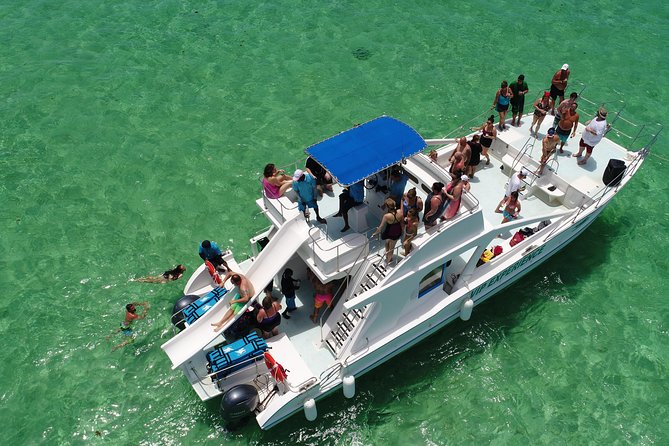Sabina del Mar Party Boat VIP - Key points before you book