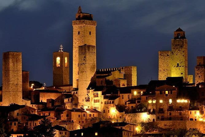 San Gimignano and Volterra Tour by Private Luxury Van - San Gimignano and its famous medieval towers
