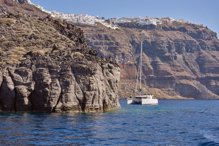 Santorini: Day Luxury Catamaran Cruise with Meal & Drinks - Who should book this cruise
