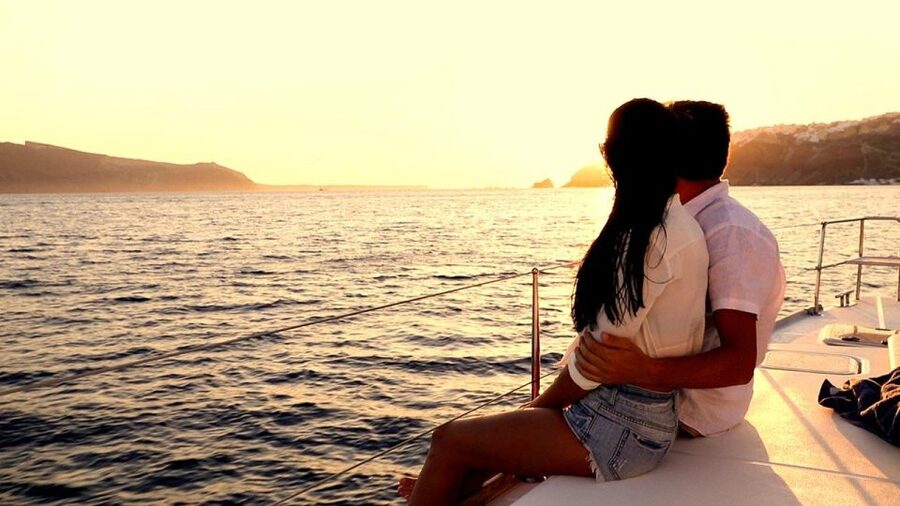 Santorini: Luxury Caldera Cruise with Full Greek Meal - Key points to know before you book