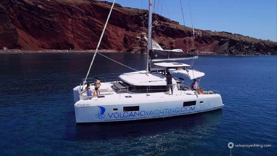 Santorini: Luxury Caldera Cruise With Meal & Drinks - Pickup, boat time, and the five-hour plan