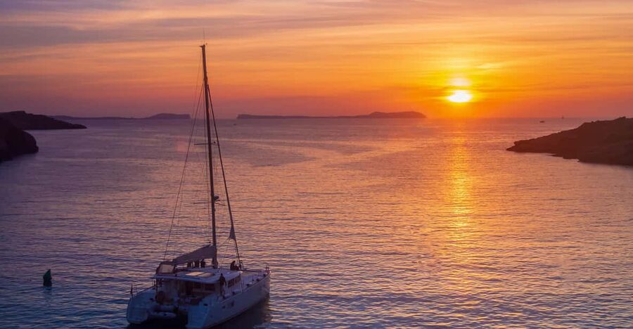 Santorini: Luxury Sunset Cruise with Dinner, BBQ, and Drinks - Swimming at Mesa Pigadia