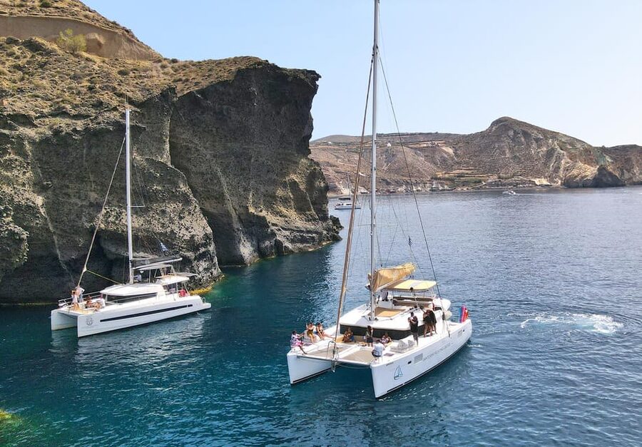 Santorini: Luxury Sunset Cruise with Dinner, BBQ, and Drinks - Food, drinks, comfort, and crew service