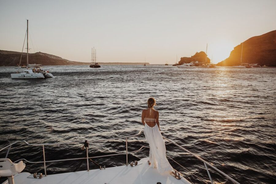 Santorini Proposal: A Luxury Photoshoot for Your Yes! Moment - A proposal built around the moment, not just the view